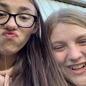 Meet your Posher, Dani